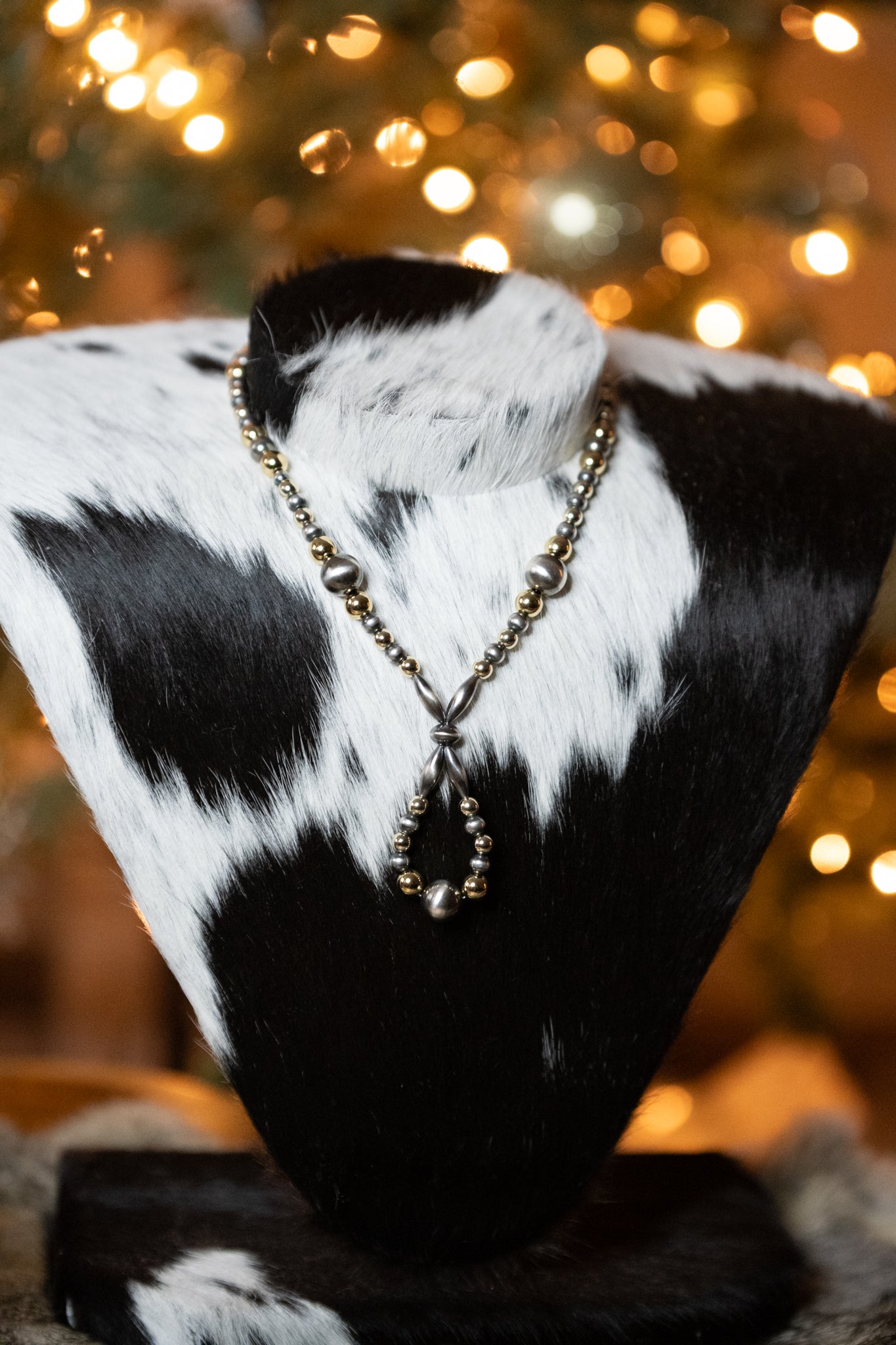 Gold and Pearl Loop Lariat